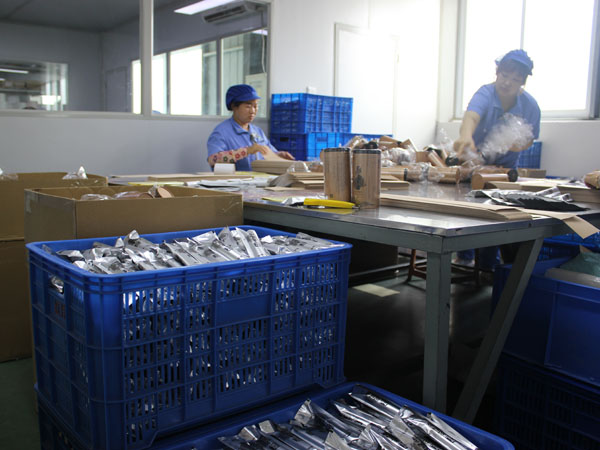 黑膏藥如何正確使用？怎么貼？方法都在這里